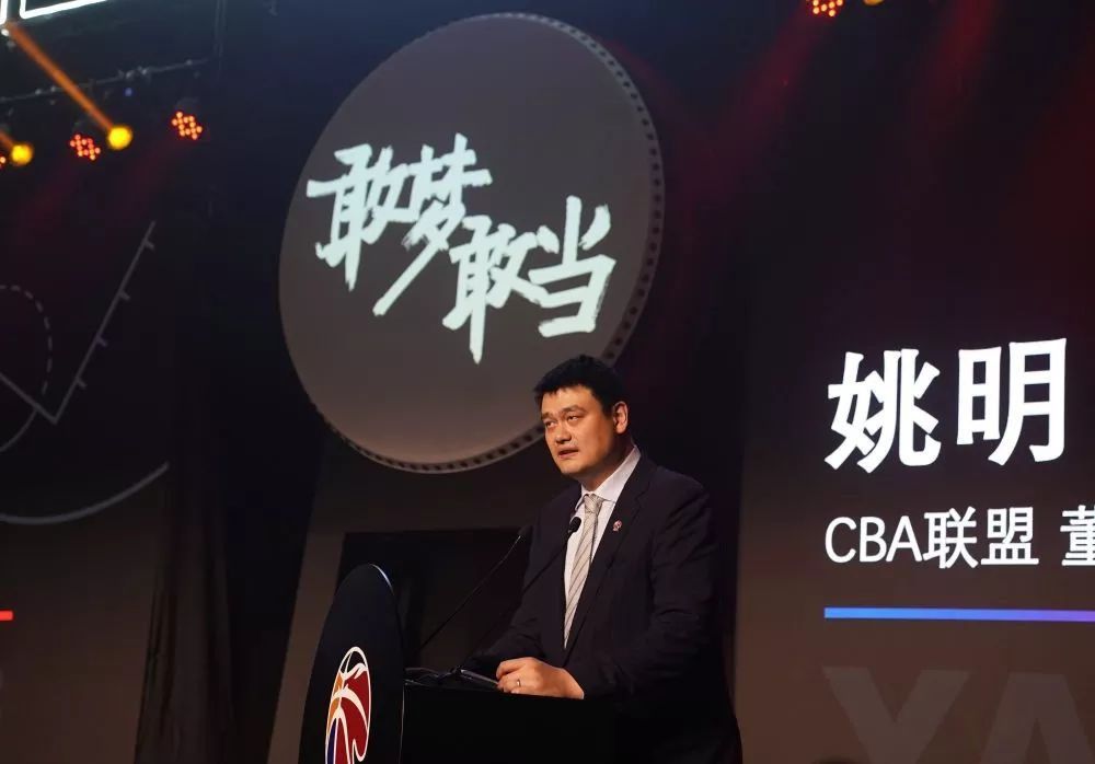 《酱园弄·悬案》曝片段 2025-06-27 由陈可辛执导的电影《酱园弄》第一部《酱园弄·悬案》正在热映中，截至6月26日24:00，累计票房已突破2.